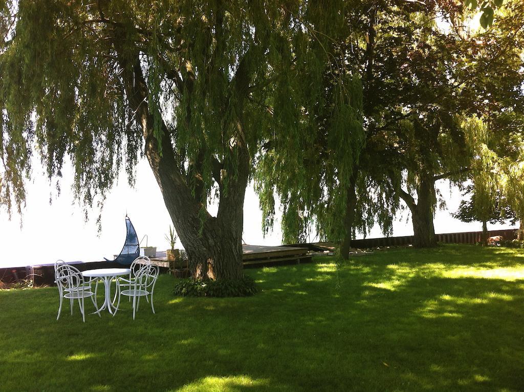 Point Pelee Lakeshore B&B Лимингтон Экстерьер фото