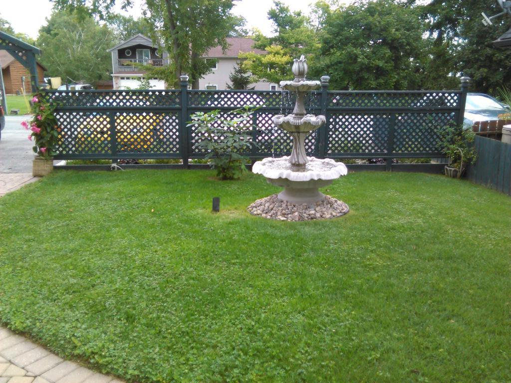 Point Pelee Lakeshore B&B Лимингтон Экстерьер фото